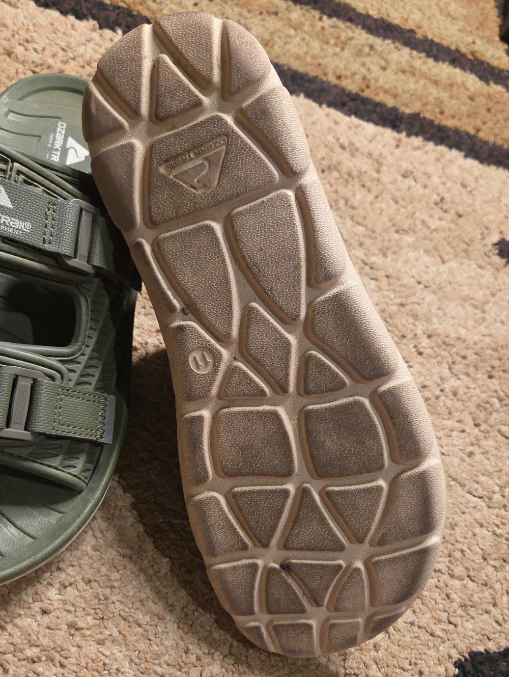 11 Mens Sandles Ozark Trail